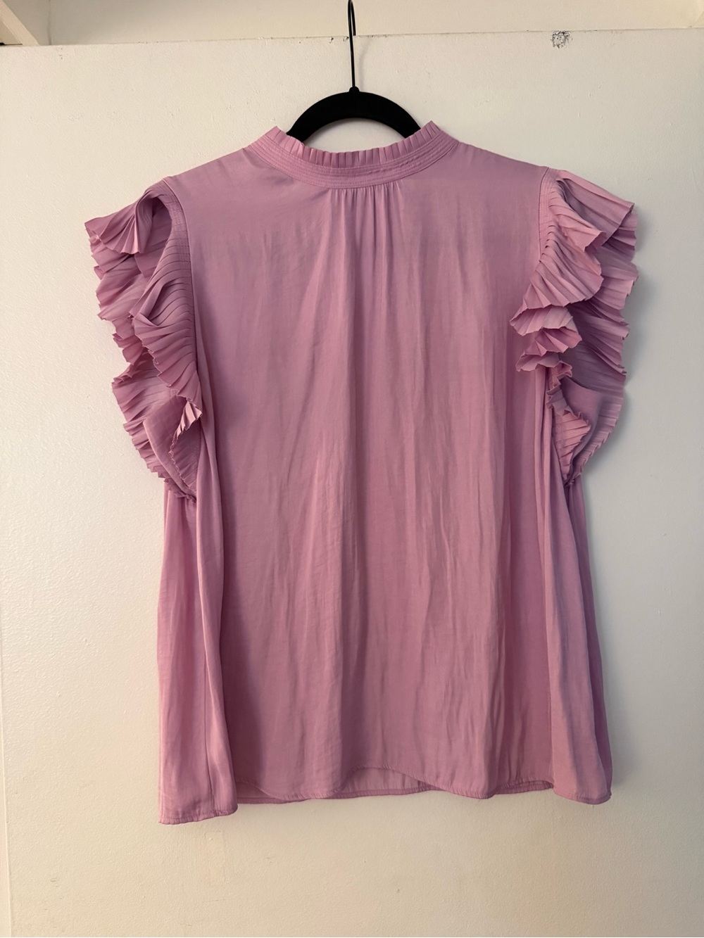 Maison d'Amélie Paris pink blouse with ruffled sleeves